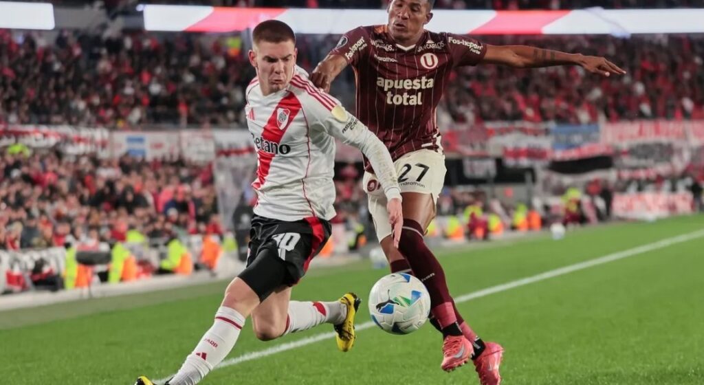 River apenas empató 1-1 con Universitario de Perú en el Monumental pero igual quedó primero en su grupo