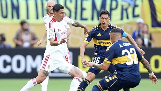Boca no pudo aguantar la diferencia inicial y el Benfica le empató el partido con goles de Di María y Otamendi