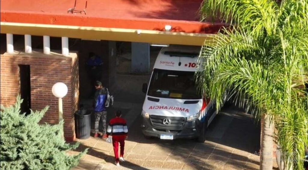 Un bebé se cayó adentro de un balde con lavandina y está grave: la Justicia investiga a sus padres